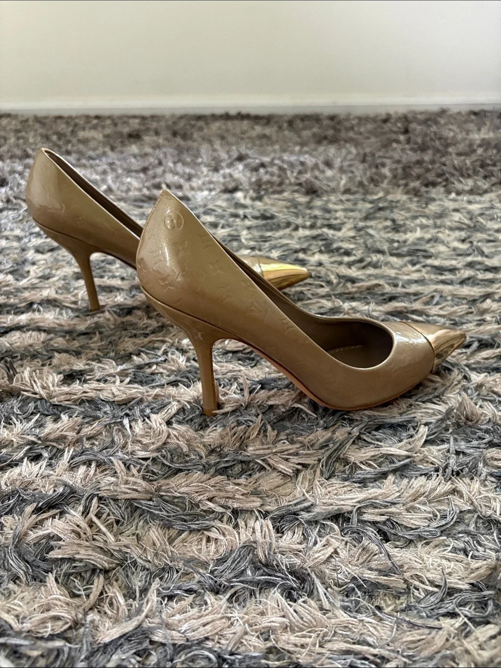 Louis Vuitton Beige Patent Leather Pointed Toe Pumps with Gold Cap Detail 35.5